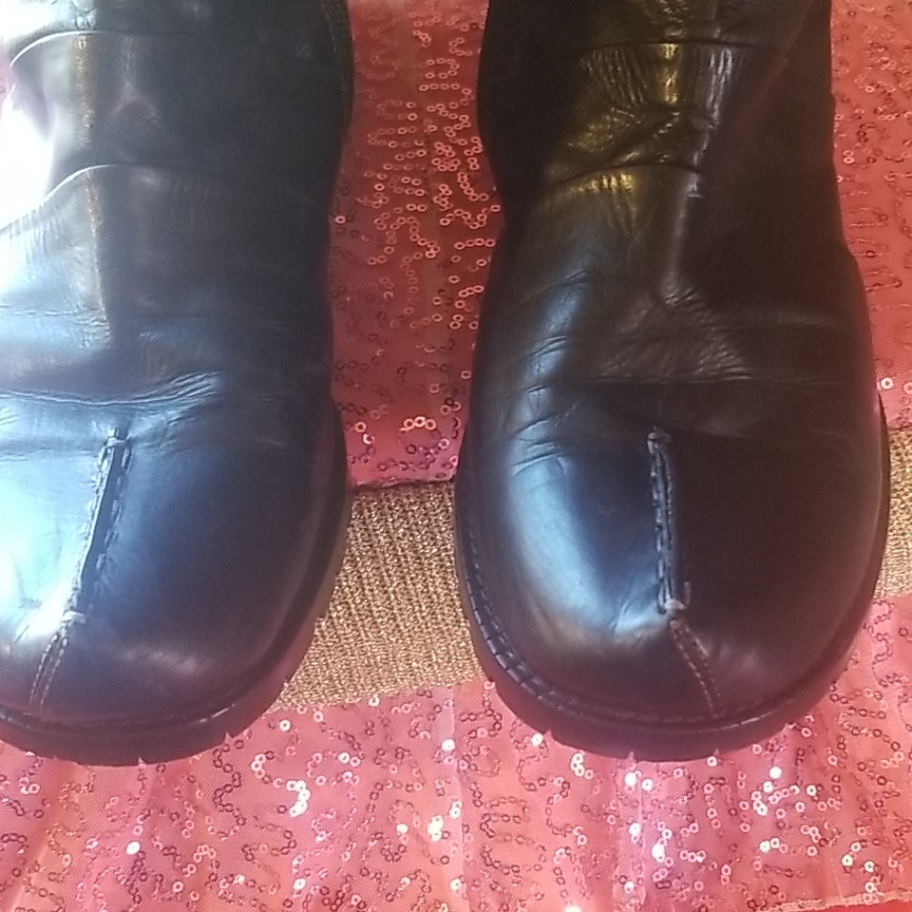 Boots - Picture 7 of 11